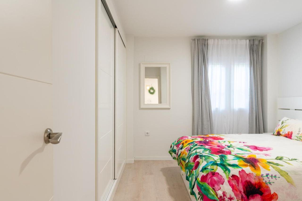 セビリアWhitey Aparment In Trianaアパートメント エクステリア 写真