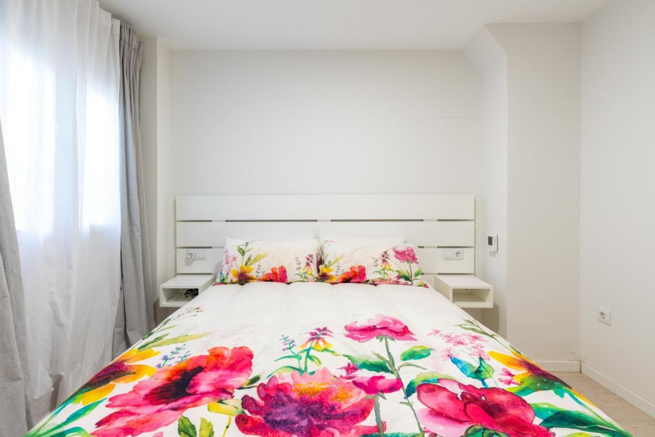セビリアWhitey Aparment In Trianaアパートメント エクステリア 写真